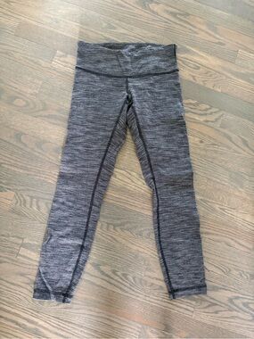 lululemon athletica Low-Rise Heathered Charcoal Gray Leggings